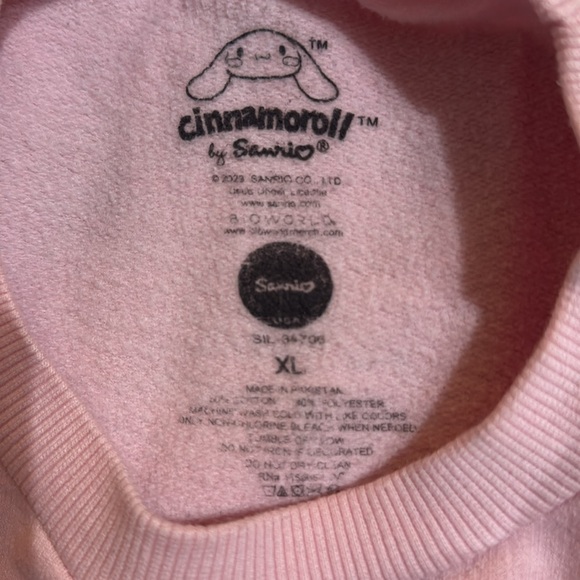 Sanrio Cinnamoroll Pink Sweatshirt with Cute Character Design XL - Picture 4 of 4